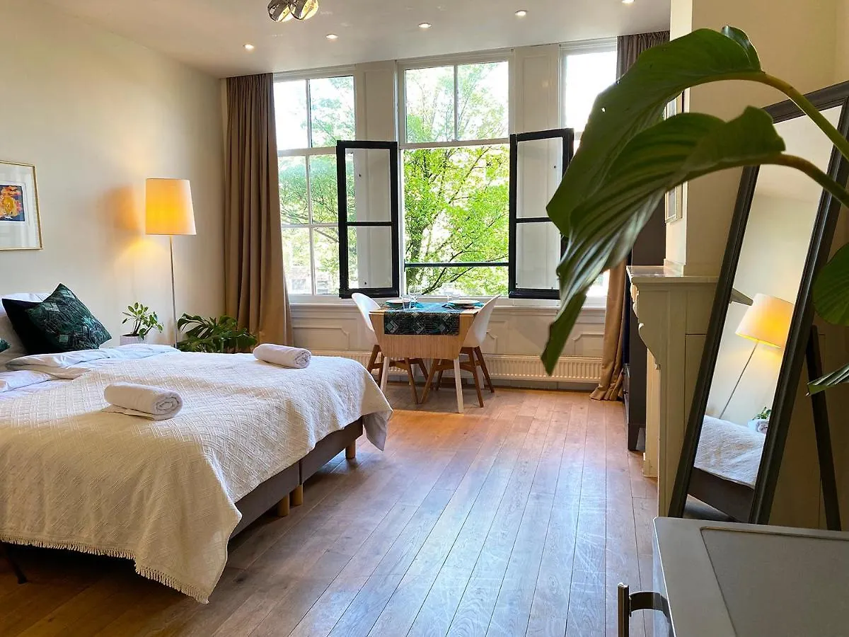The Canalview Retreat Amsterdam
